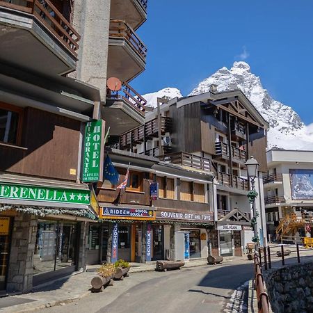 Hotel & Ristorante Serenella Брей-Червиния Экстерьер фото